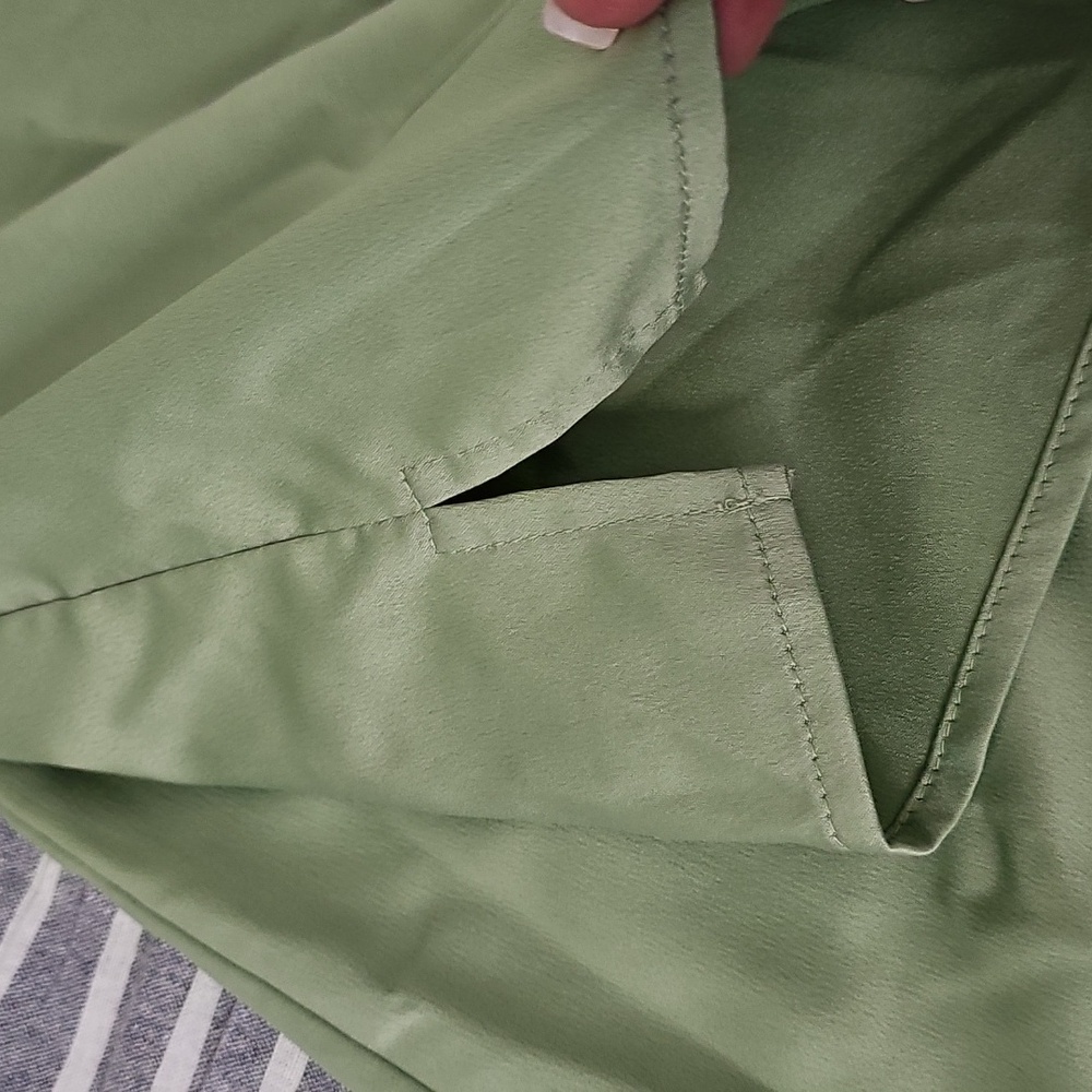 Nordstrom Women's Sage Green Satin-Effect 2 Piece Pajama/Lounge Set Size XS - Picture 11 of 12